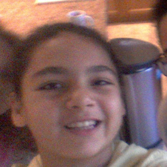 Meet your Posher, Manal - Picture 1 of 1